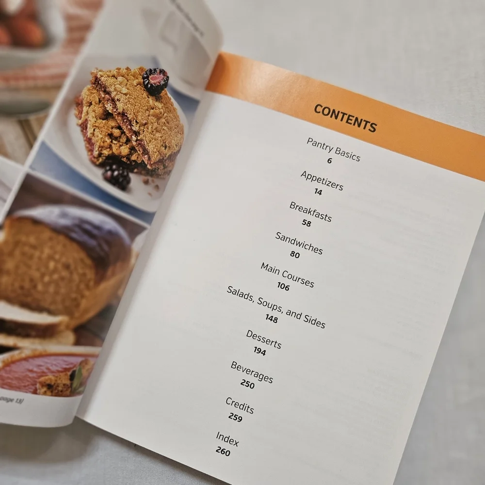 The Little Vegan Cookbook: 500 of the best vegan vegan recipes ever 2016